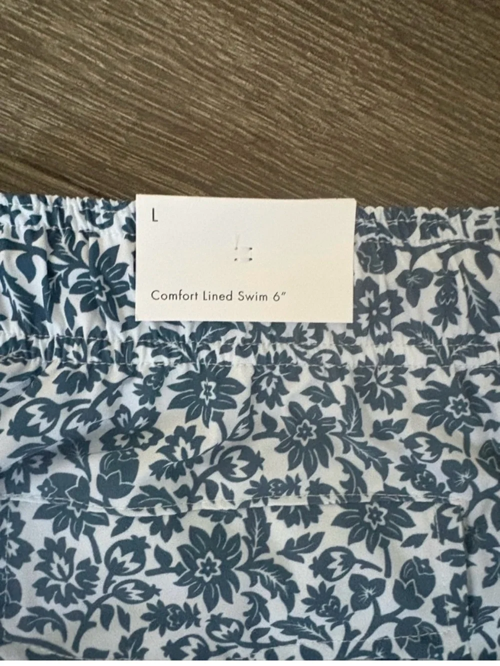 Onia Comfort Lined Swim Trunks - Micro Floral Size Large NEW!